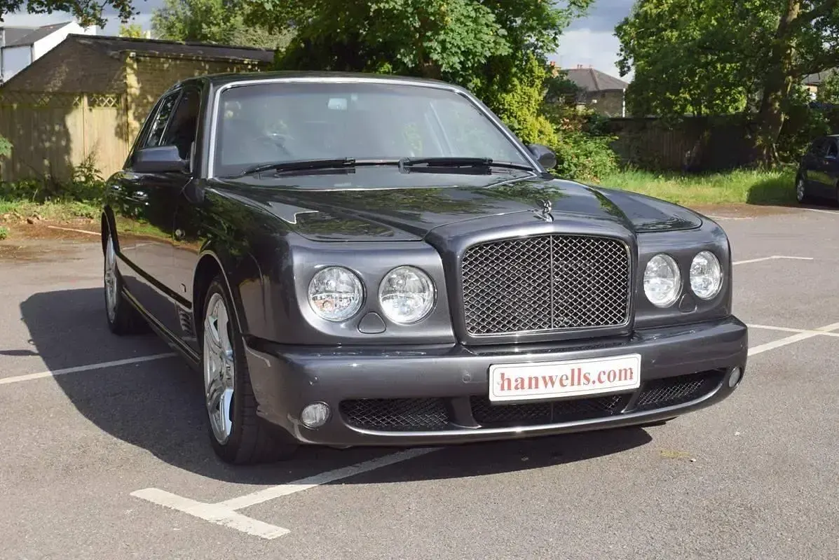 Used Bentley Arnage 500 HP (367 kW) 2006 Grey Sedan