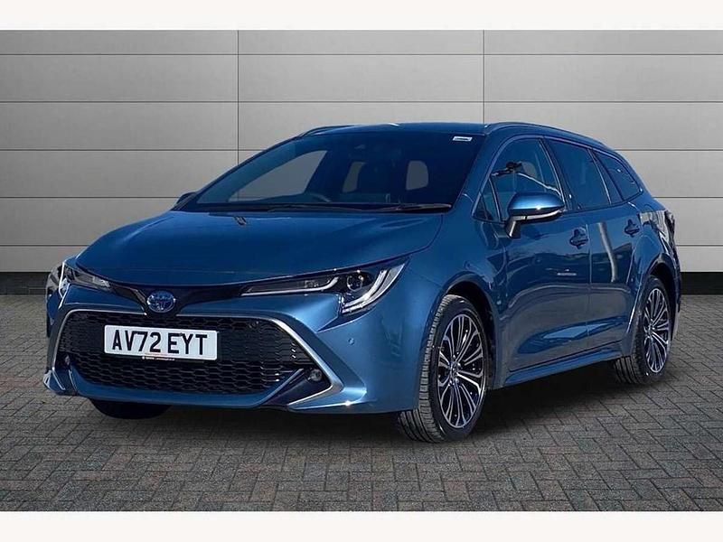 Used Toyota Corolla Sport 122 HP (89 kW) 2022 Denim blue Estate