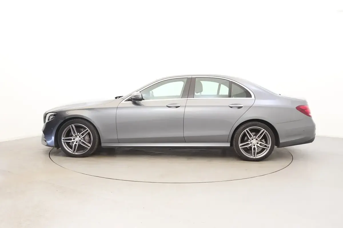 Gebraucht Mercedes E220 AMG Line Premium 194 PS (142 kW) 2017 Grau Limousine