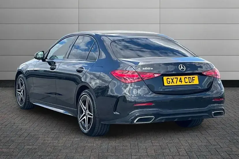Used Mercedes C300 Urban 308 HP (226 kW) 2025 Grey Sedan