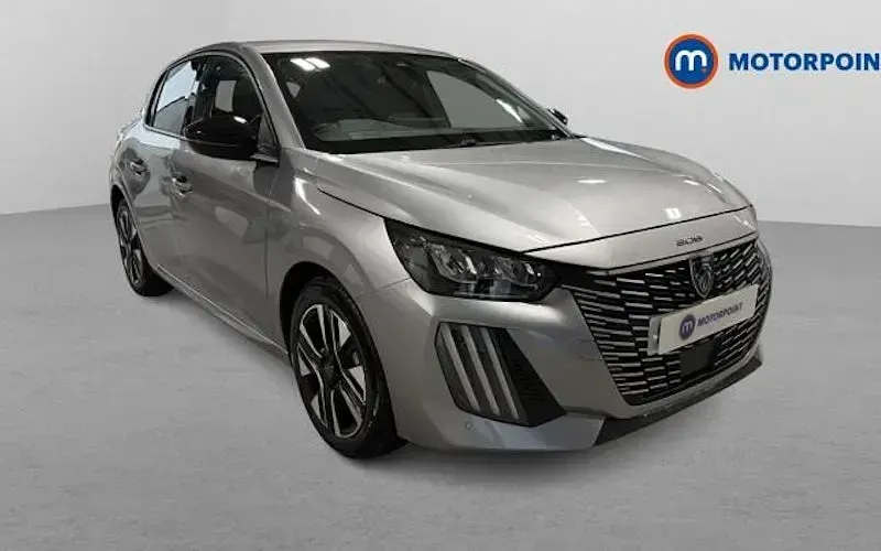 Second-hand Peugeot 208 Allure 101 CP (74 kW) 2025 Hatchback