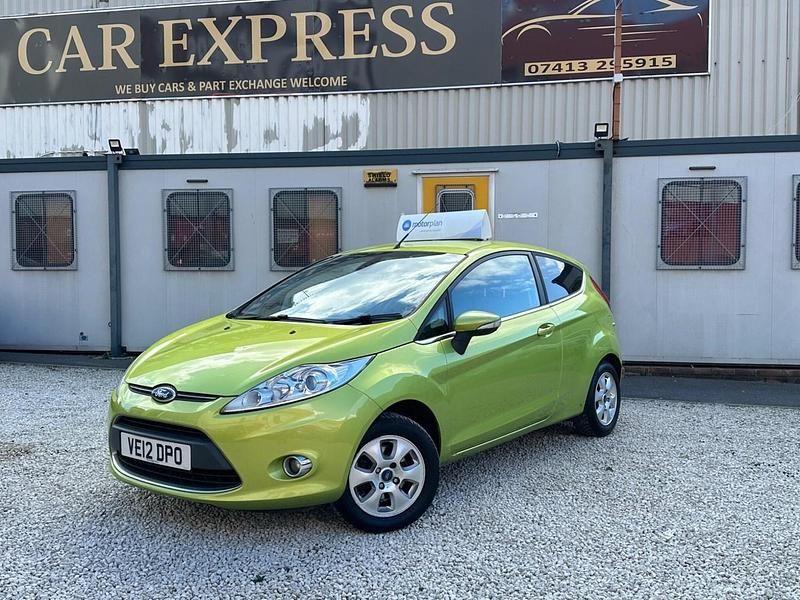 Used Ford Fiesta Titanium 2012 Green Hatchback