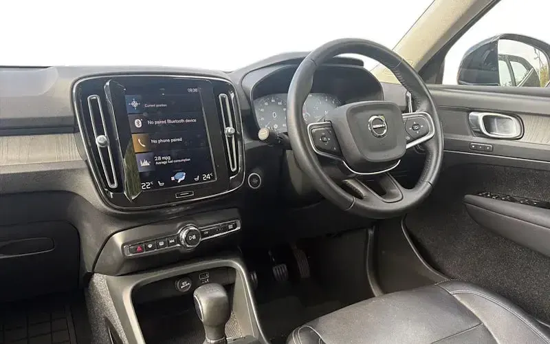 Used Volvo XC40 Inscription 163 HP (119 kW) 2021 SUV