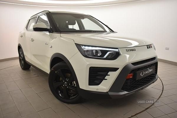 White New 2025 Ssangyong Tivoli Estate | £21,495 (Fair price) - Image 1/4