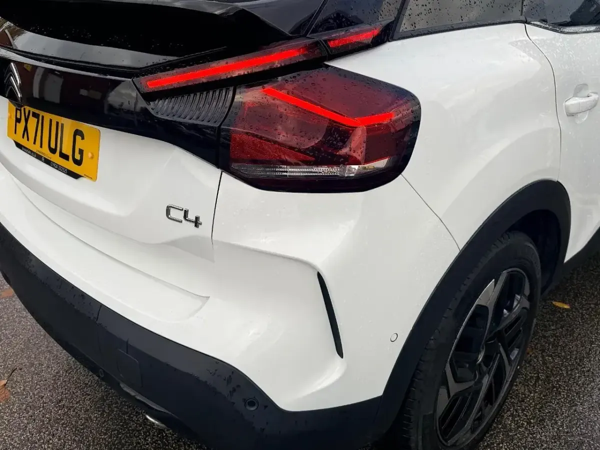 Used Citroën C4 PureTech 127 HP (93 kW) 2021 White Hatchback