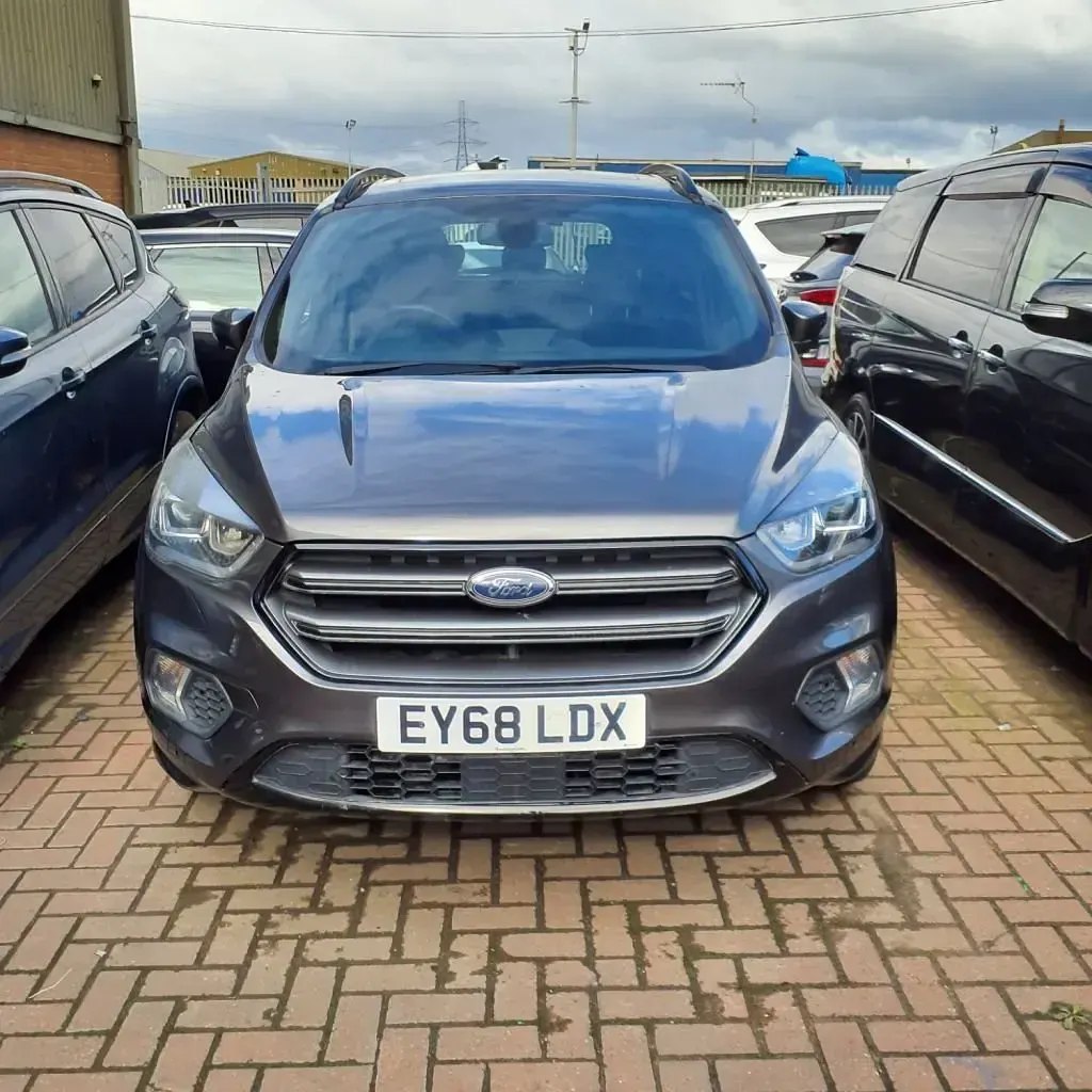 Käytetty Ford Kuga ST-Line X 176 HP (129 kW) 2018 Harmaa Katumaasturi