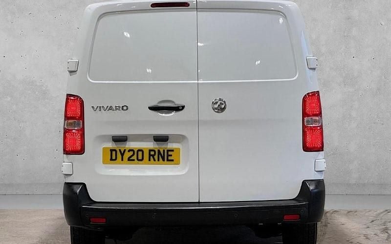 Used Vauxhall Vivaro 101 HP (74 kW) 2022 MPV