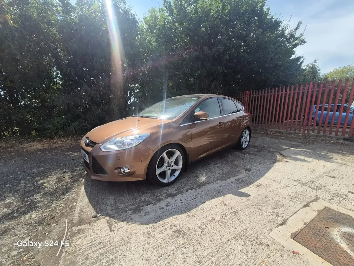 Used Ford Focus Titanium X 125 HP (91 kW) 2013 Brown Hatchback