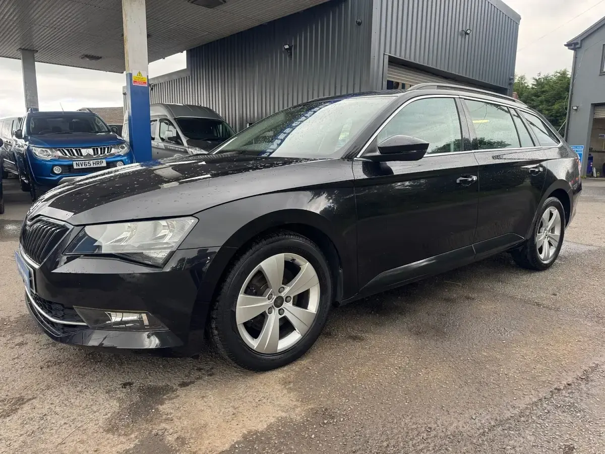 Used Skoda Superb SE 2016 Black Estate