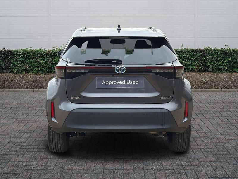 Used Toyota Yaris Hybrid City 2024 Grey Hatchback