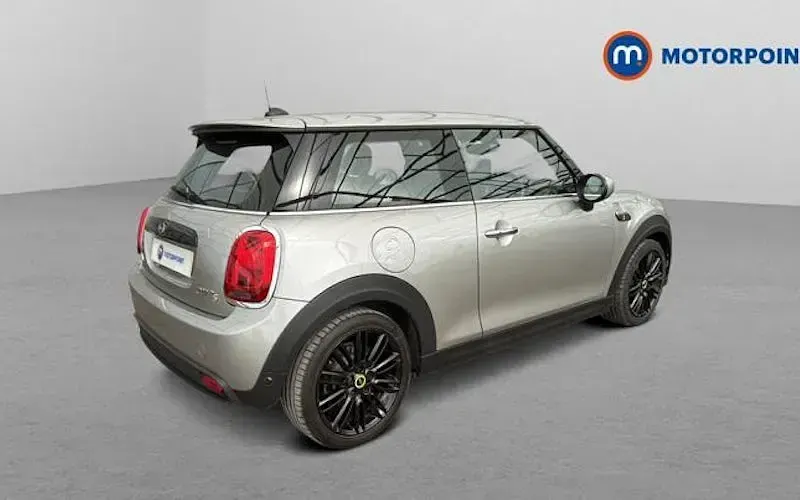 Used Mini Cooper Level 2 135 kW (184 HP) 2023 Hatchback