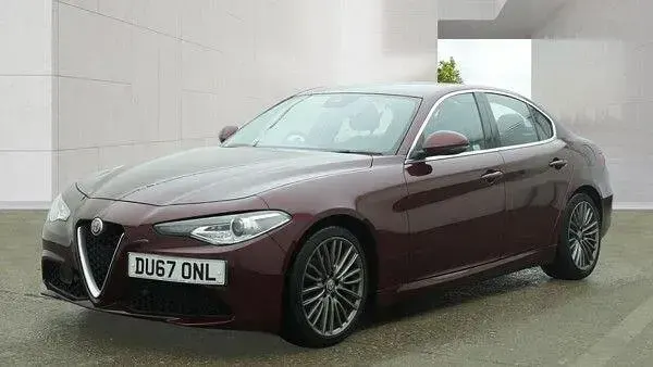 Used Alfa Romeo Giulia Super 180 HP (132 kW) 2017 Red Sedan