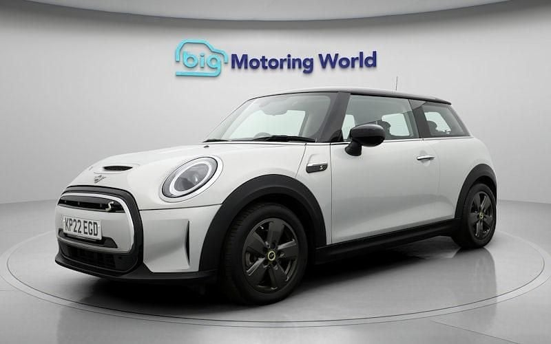 Used Mini Cooper Level 1 135 kW (184 HP) 2023 Hatchback