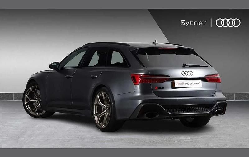 Usado Audi RS6 Design 630 HP (463 kW) 2025 Cinzento Carrinha