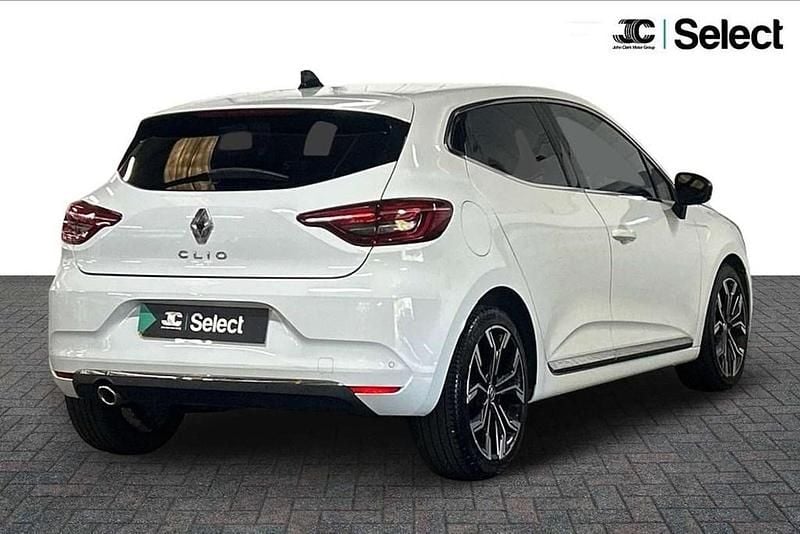 Used Renault Clio V Techno 90 HP (66 kW) 2022 White Hatchback