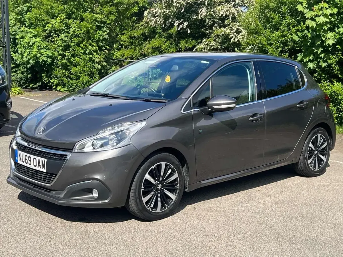 Used Peugeot 208 S 82 HP (60 kW) 2019 Grey Hatchback