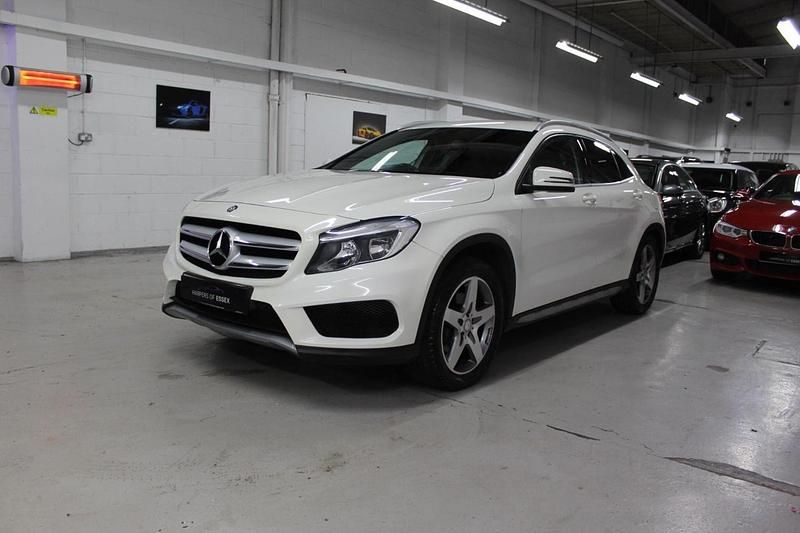 Used Mercedes GLA220 AMG line 177 HP (130 kW) 2016 White SUV