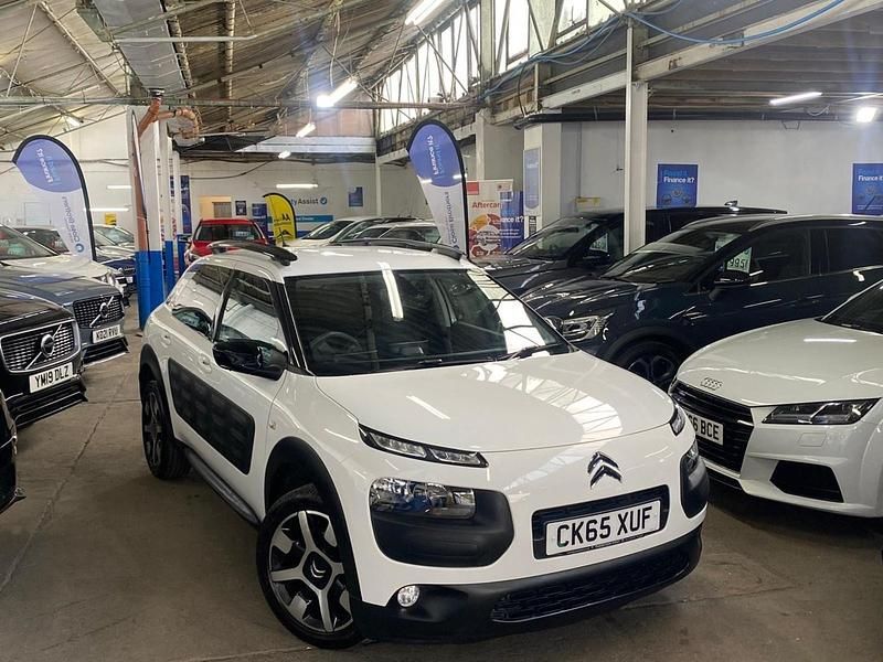 White Used 2015 Citroën C4 Cactus Flair Hatchback | £8,795 (A bit pricey) - Image 1/4