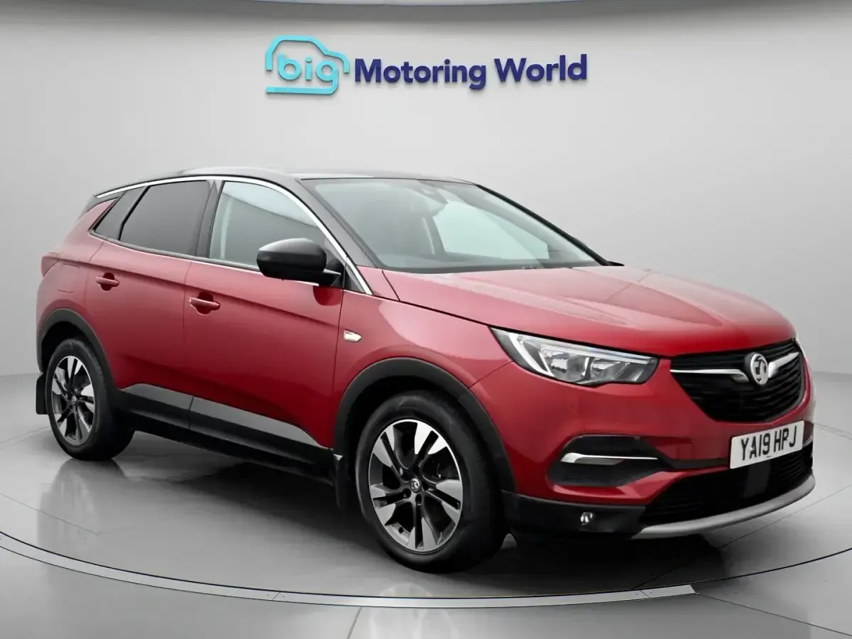 Used Vauxhall Grandland X Sport 131 HP (96 kW) 2019 SUV