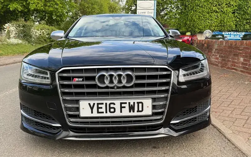 Usado Audi S8 Design 571 CV (419 kW) 2022 Berlina