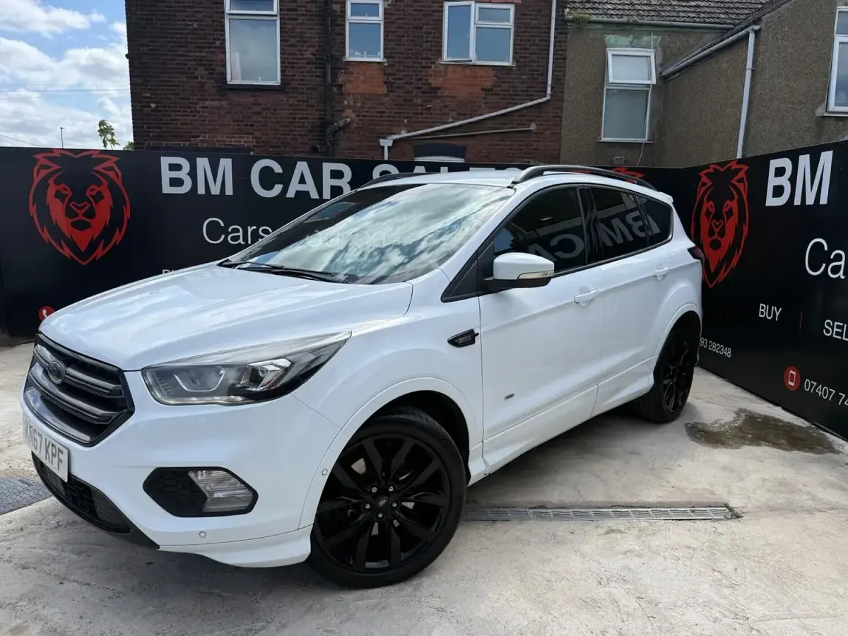 Used Ford Kuga ST-Line 180 HP (132 kW) 2017 White SUV