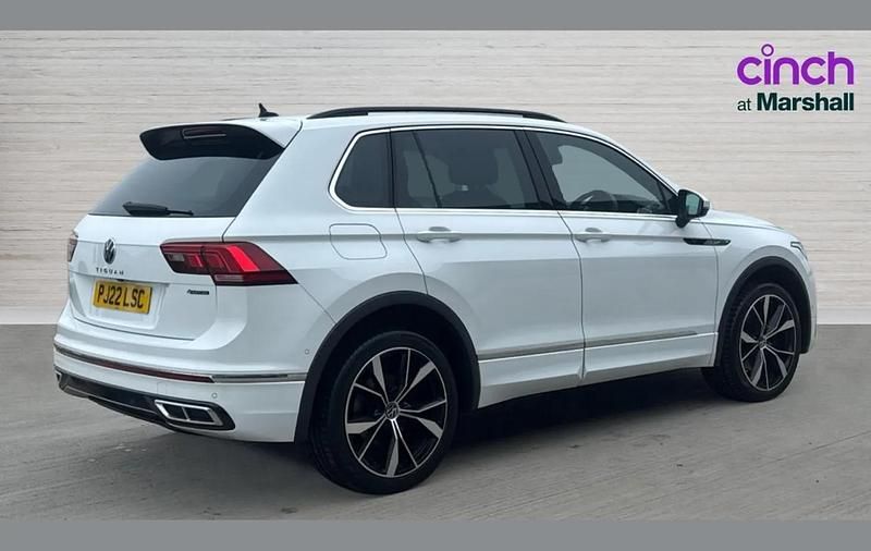 Used VW Tiguan R-line 245 HP (180 kW) 2022 White SUV