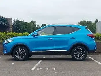 Used MG ZS Exclusive 111 HP (81 kW) 2023 Blue SUV