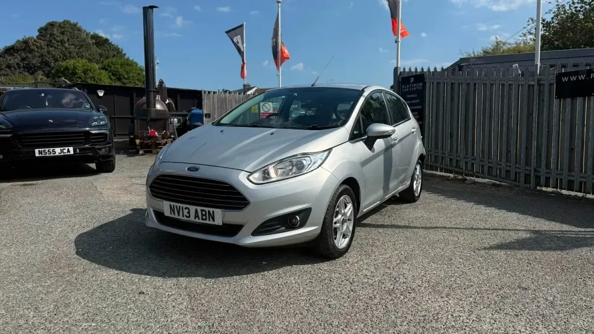 Used Ford Fiesta Zetec 2013 Silver Hatchback