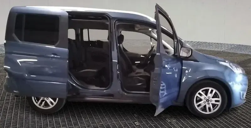 Used Ford Tourneo Titanium 2021 Blue MPV
