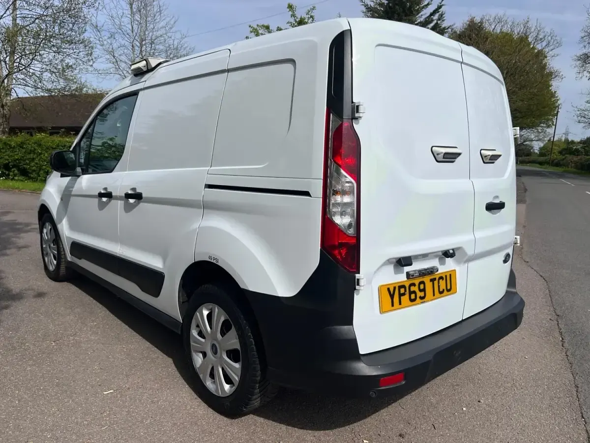 Used Ford Transit Connect S 100 HP (73 kW) 2020 White MPV