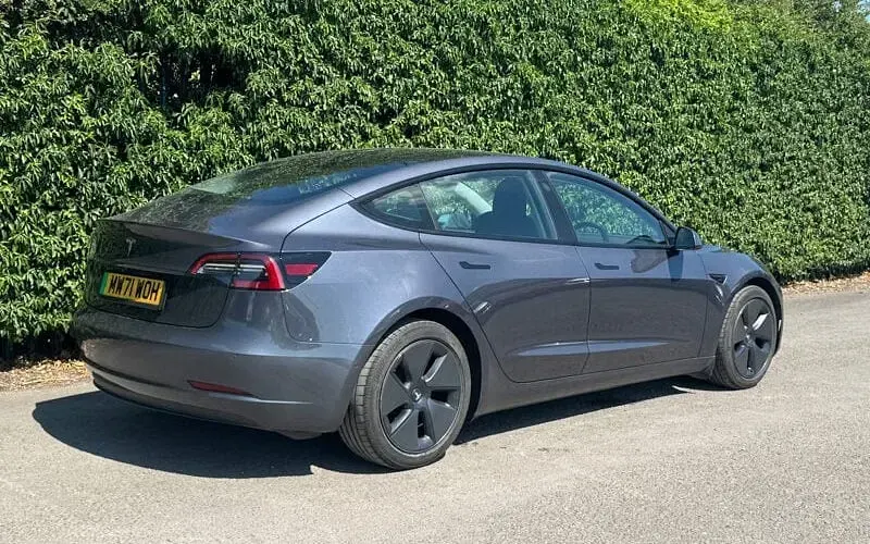 Used Tesla Model 3 Standard Range 180 kW (245 HP) 2021 Sedan