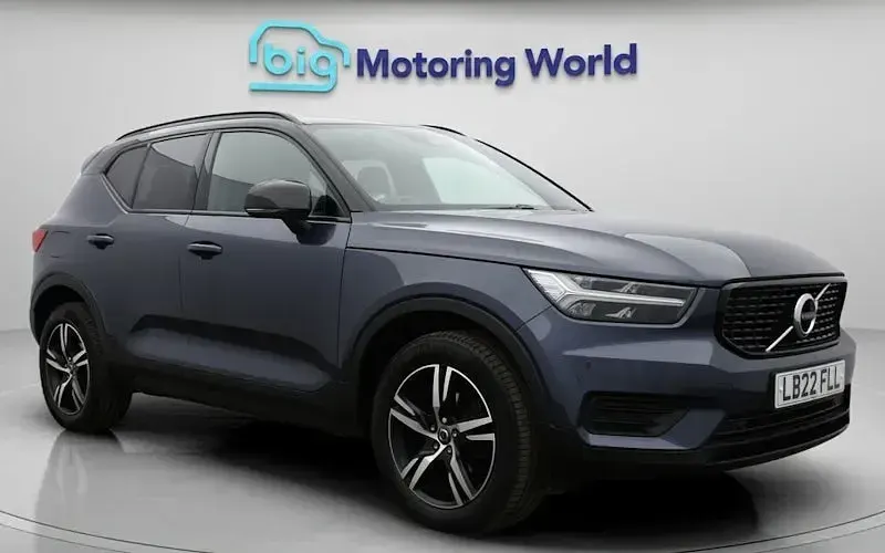 Used Volvo XC40 R-Design 163 HP (119 kW) 2021 SUV