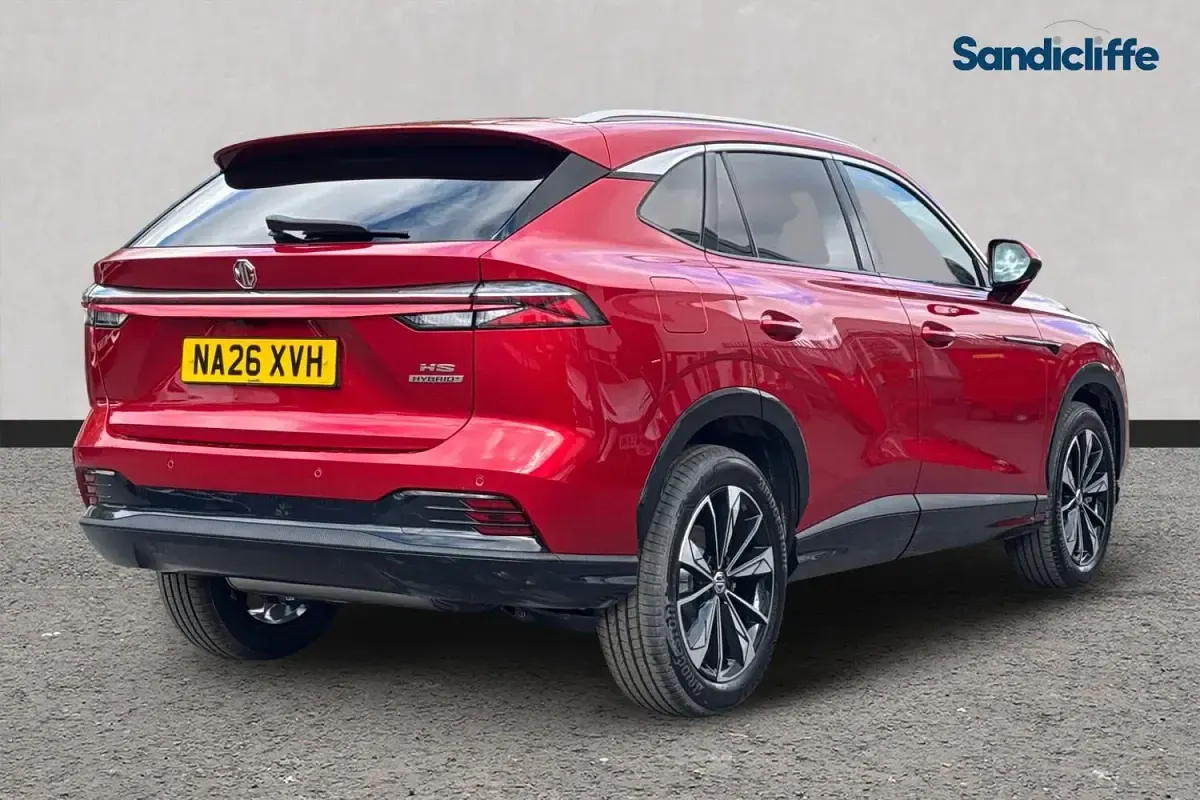New MG HS SE 2026 Red SUV
