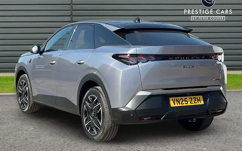 Used Peugeot 3008 GTi 136 HP (100 kW) 2025 Grey SUV