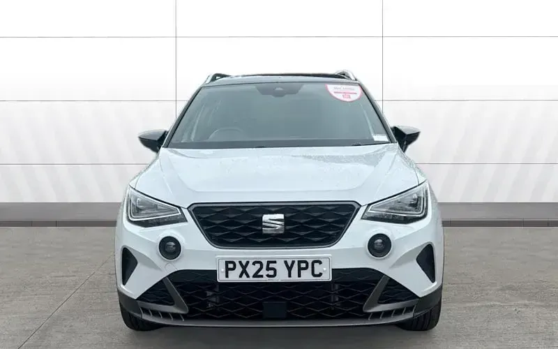 Used Seat Arona FR 116 HP (85 kW) 2025 White SUV
