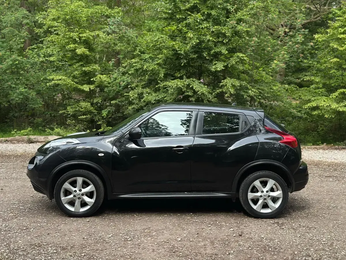 Used Nissan Juke Acenta 117 HP (86 kW) 2011 Black SUV