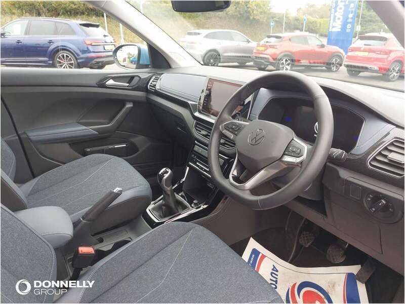 Used VW T-Cross Style 115 HP (84 kW) 2024 Blue SUV