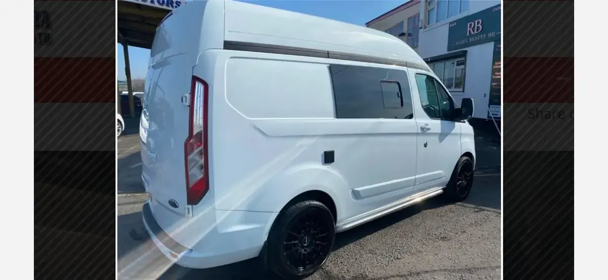Used Ford Transit Custom Limited 170 HP (125 kW) 2017 White MPV