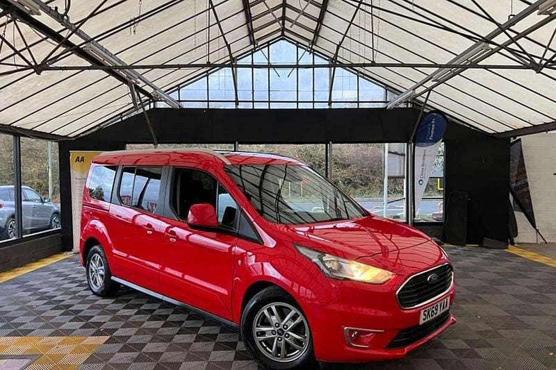 Used 2020 Ford Grand Tourneo Connect Titanium MPV | £11,495 (Good price) - Image 1/1