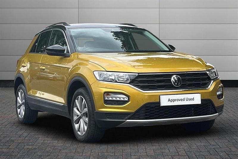 Turmeric yellow with black roof Used 2020 VW T-Roc Design SUV | £20,495 (Fair price) - Image 1/4