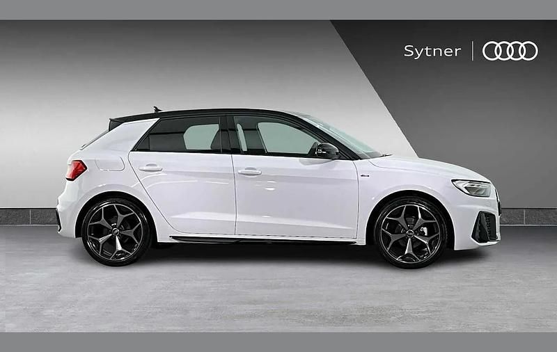 Used Audi A1 Black Edition 94 HP (69 kW) 2026 White SUV