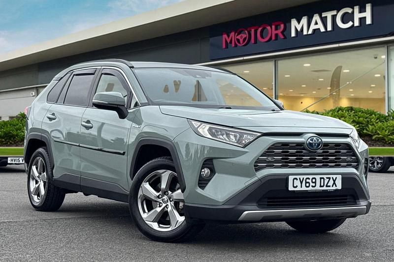 Green Used 2020 Toyota RAV4 Hybrid Design SUV | £21,850 (Good price) - Image 1/4