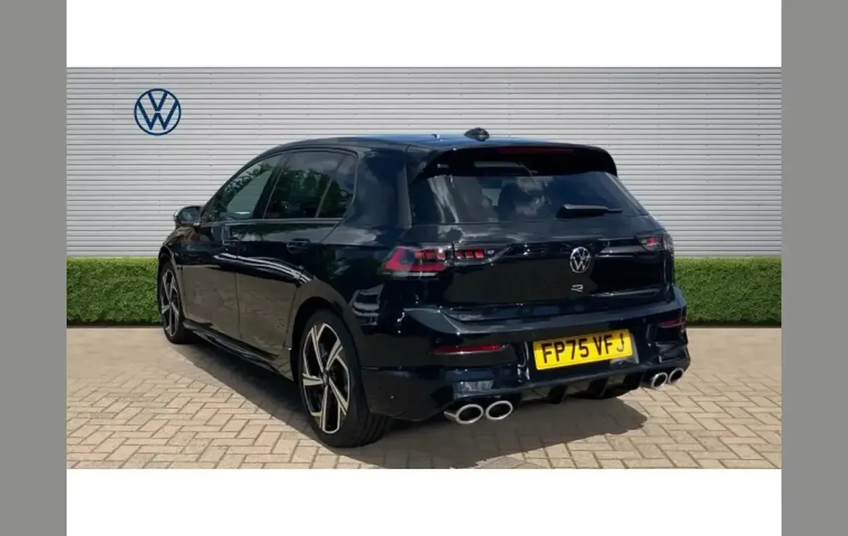 Used VW Golf VIII R 333 HP (244 kW) 2025 Other Hatchback