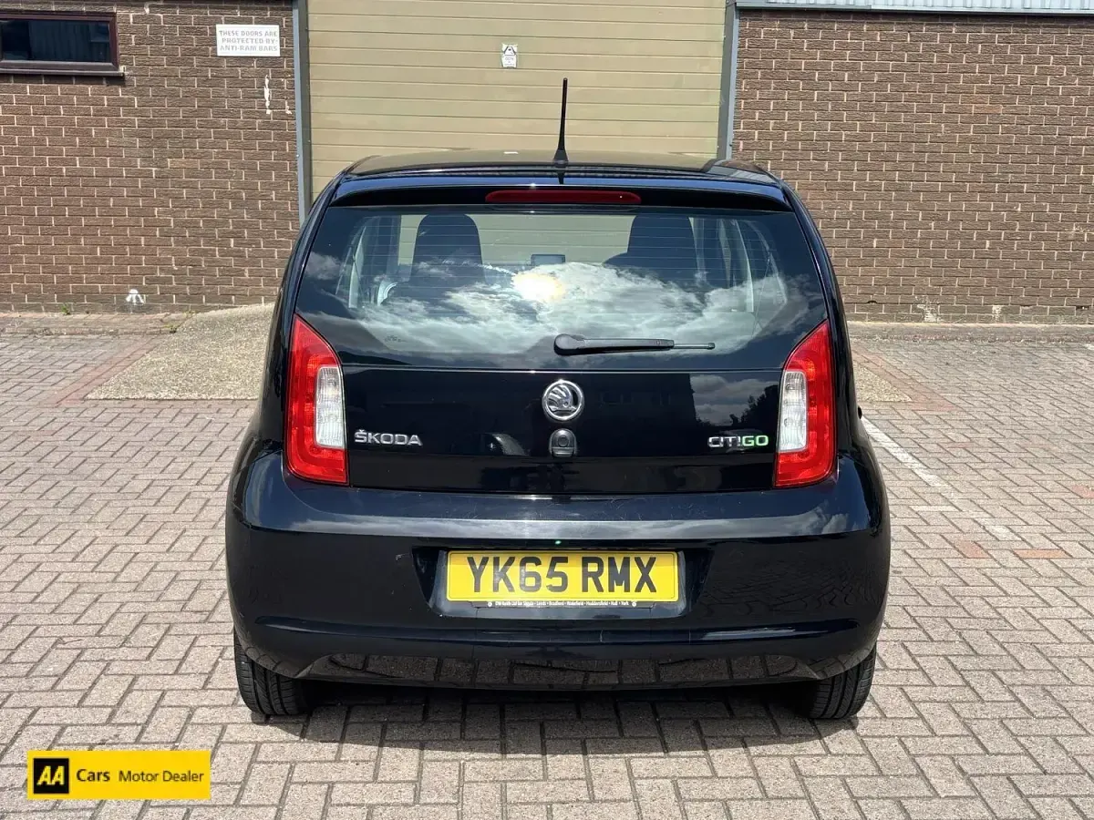 Used Skoda Citigo SE L 75 HP (55 kW) 2015 Black Hatchback
