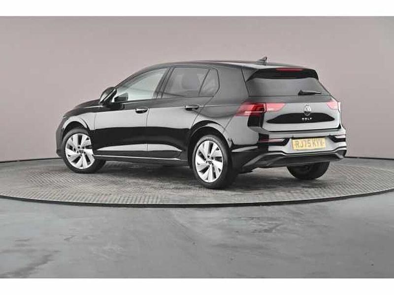 Used VW Golf VIII 150 HP (110 kW) 2025