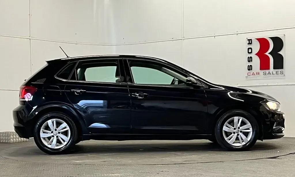 Used VW Polo SE 95 HP (69 kW) 2018 Black Hatchback