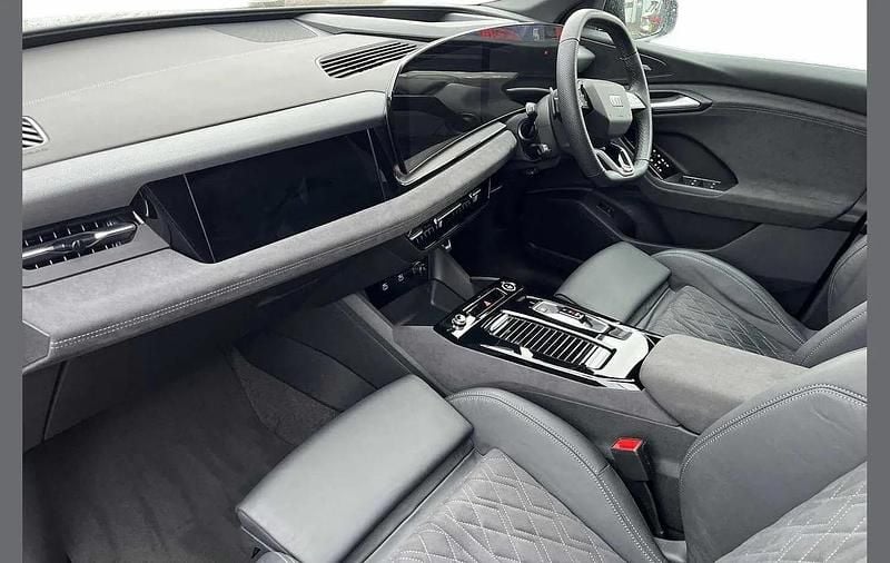 Used Audi Q6 e-tron Performance 225 kW (306 HP) 2024 Grey SUV