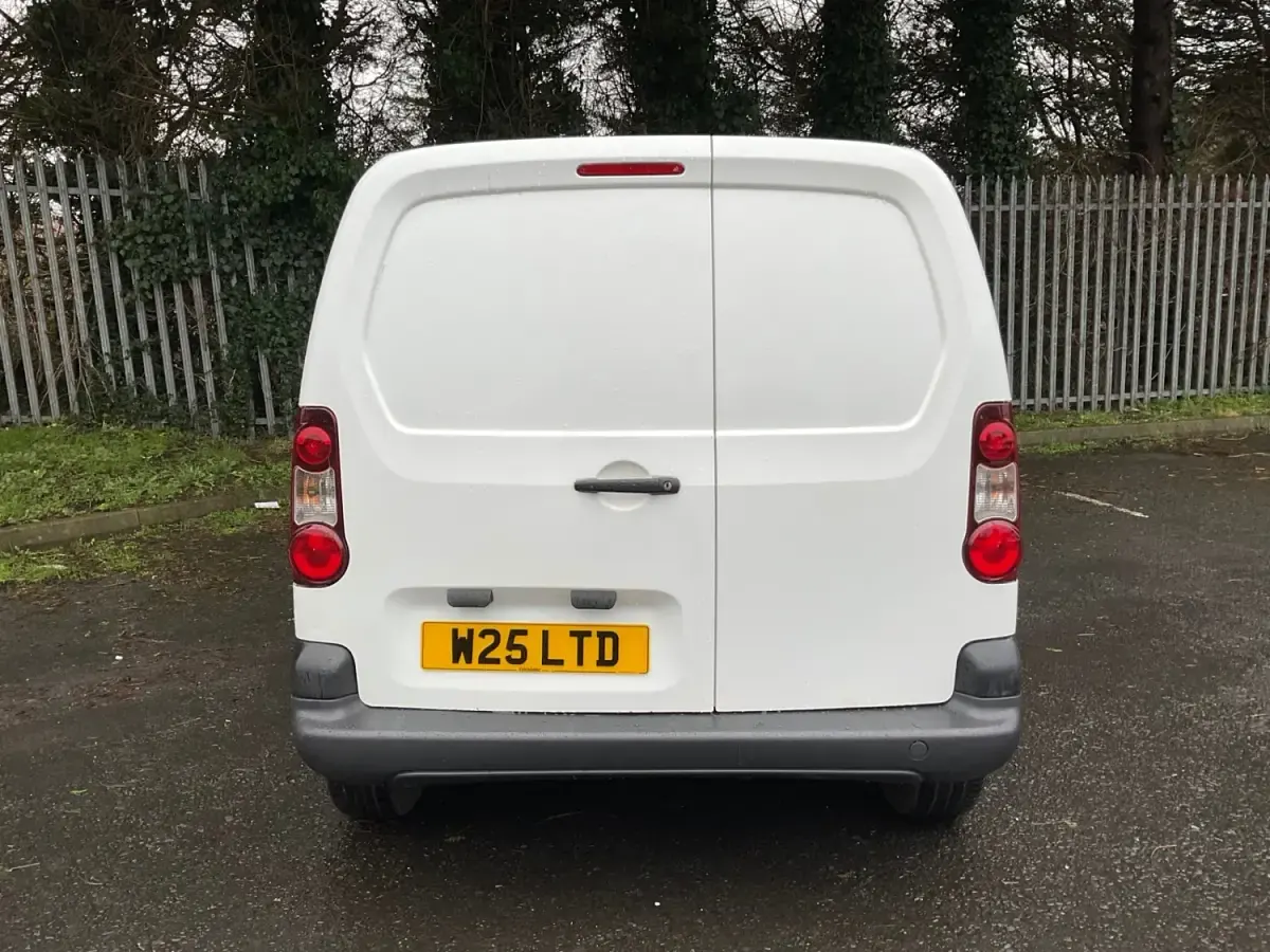 Usado Peugeot Partner S 2014 Branco Monovolume