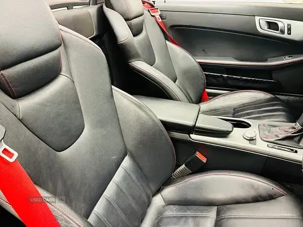 Used Mercedes SLK250 AMG 204 HP (150 kW) 2012 White Cabriolet