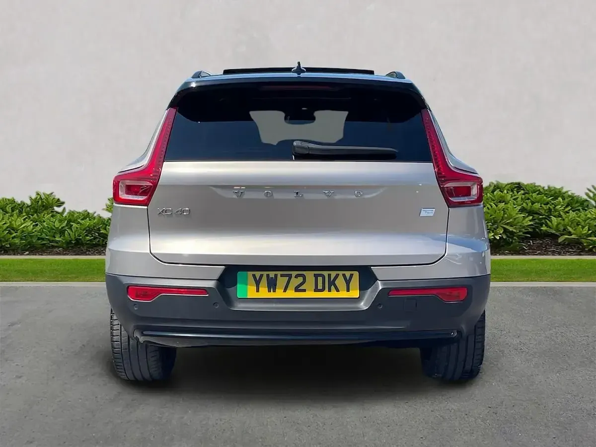 Used Volvo XC40 Ultimate 300 kW (408 HP) 2023 Black SUV